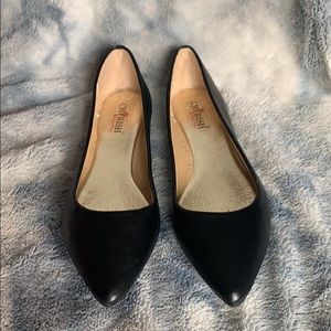 Black pointy toe flats size 7